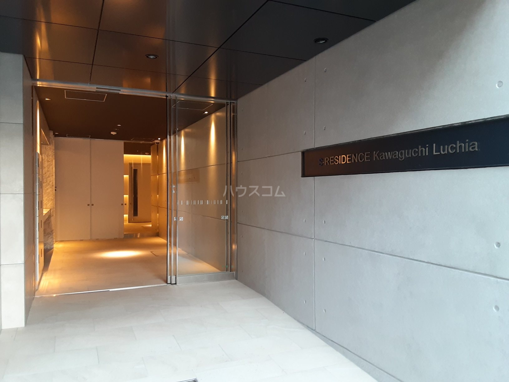 21/21 エントランス