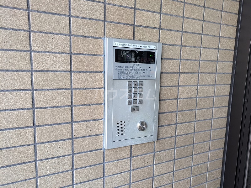 29/30 エントランス