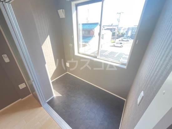 13/19 バルコニー