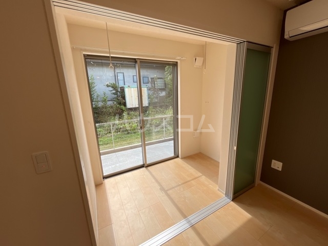 18/22 バルコニー