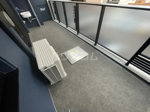 21/30 バルコニー