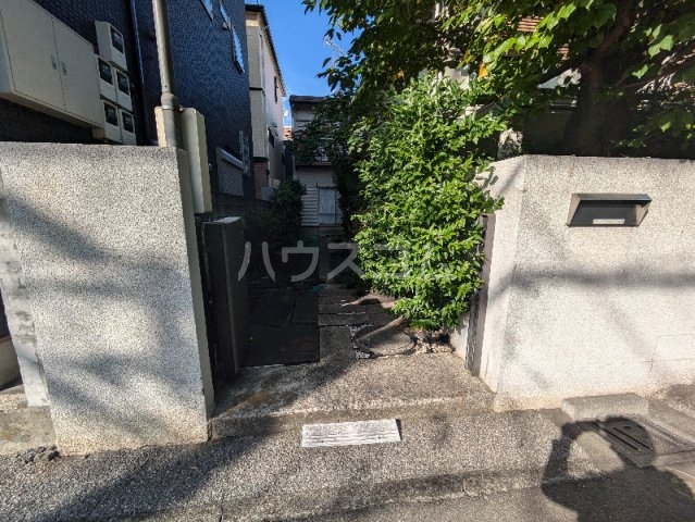 20/25 エントランス