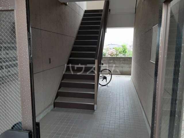 20/25 エントランス