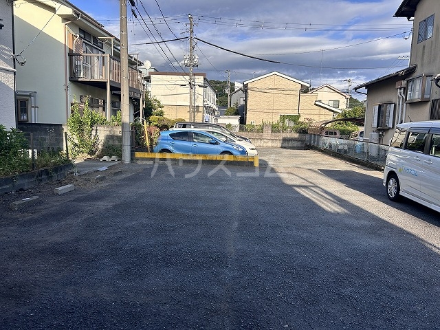 24/26 駐車場