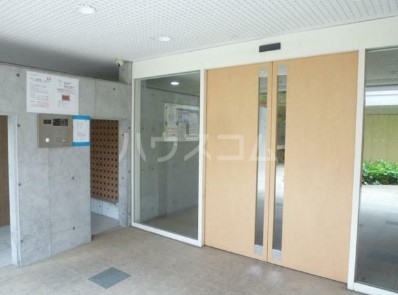 16/26 エントランス