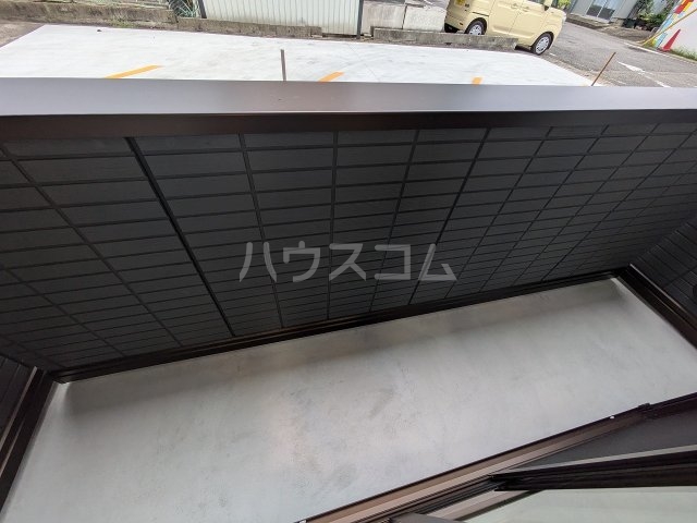 18/28 バルコニー