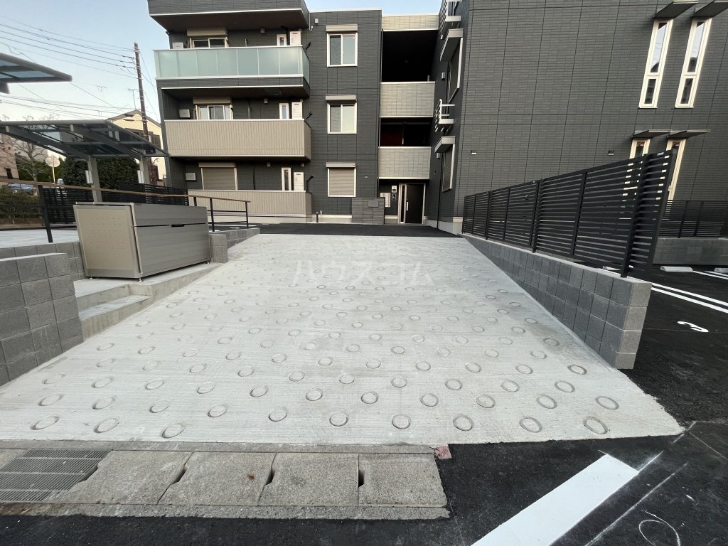 29/30 エントランス