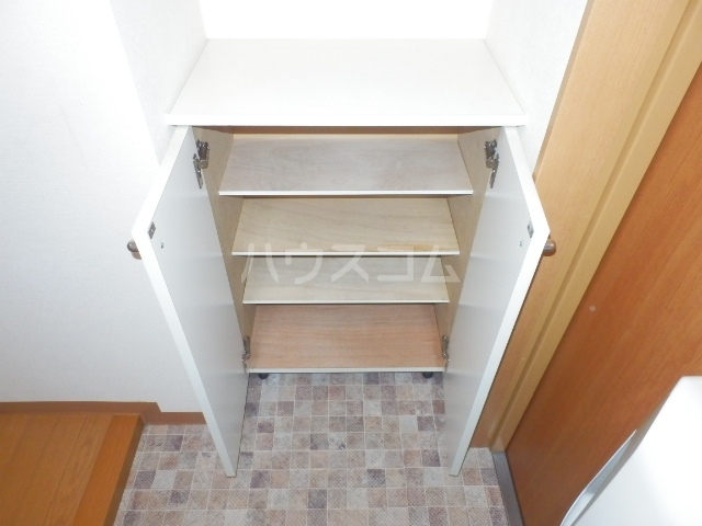 22/30 エントランス