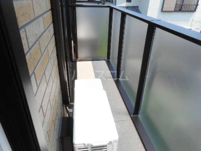 13/18 バルコニー