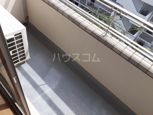 21/30 バルコニー