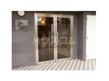 2/5 エントランス