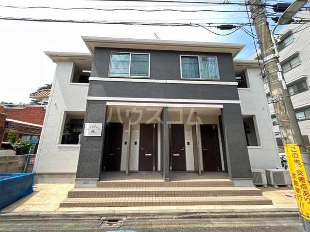 24/29 エントランス