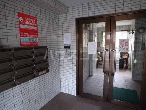 17/27 エントランス