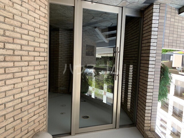 15/20 エントランス