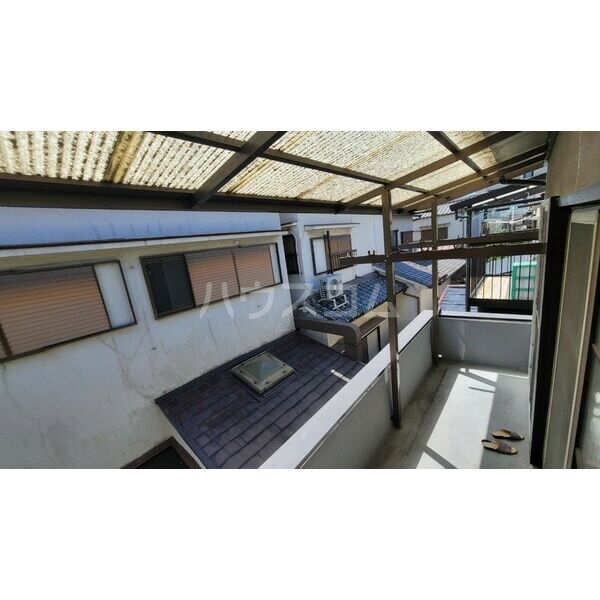 13/23 バルコニー