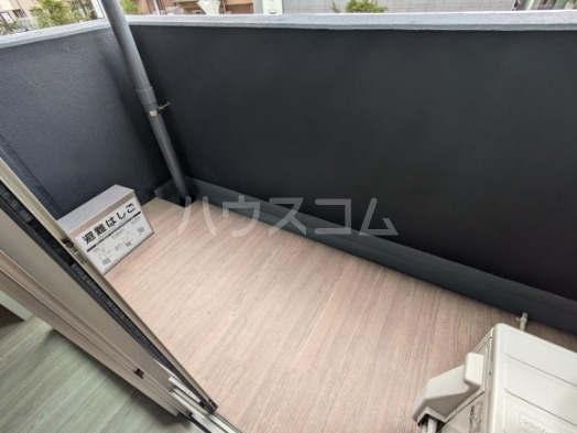 13/20 バルコニー