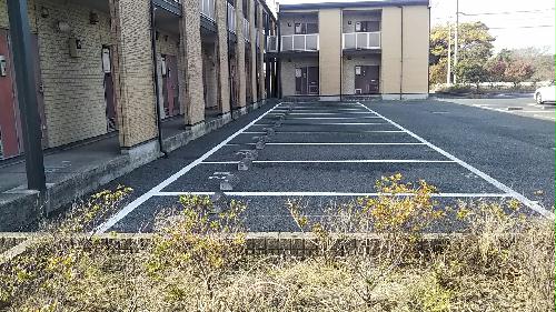 14/16 駐車場