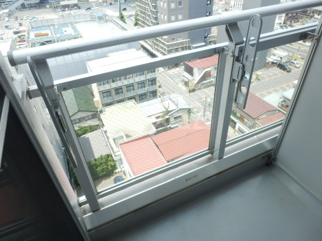 14/28 バルコニー