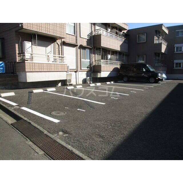 14/21 駐車場