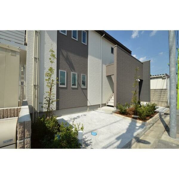 18/20 エントランス