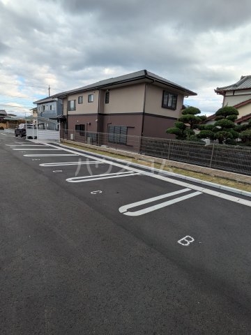 2/2 駐車場