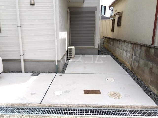 2/7 駐車場