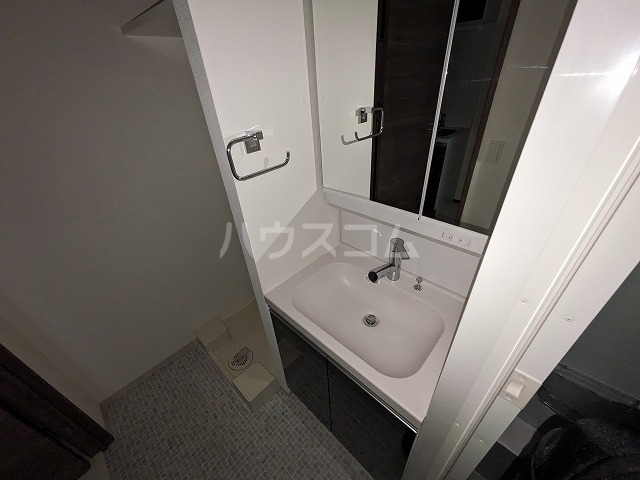 13/30 洗面