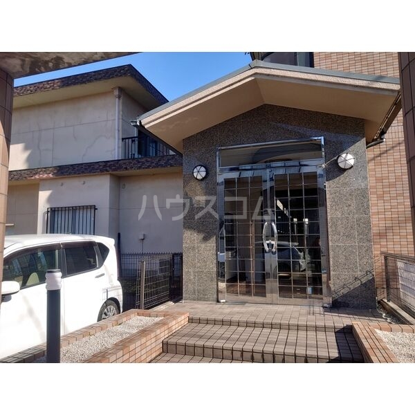 20/30 エントランス