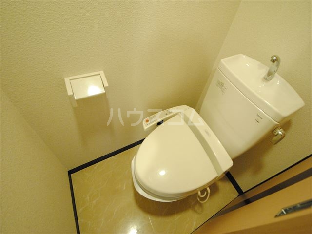 13/30 トイレ