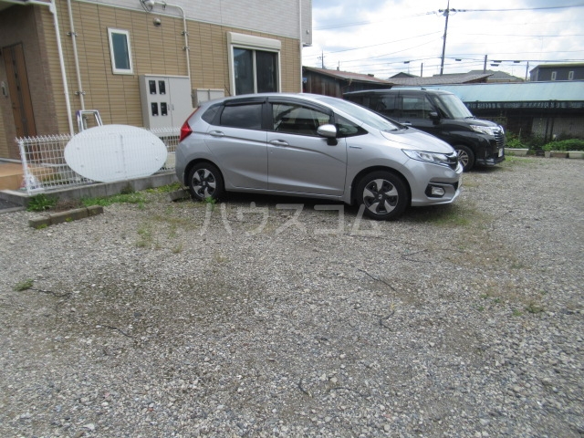 18/19 駐車場
