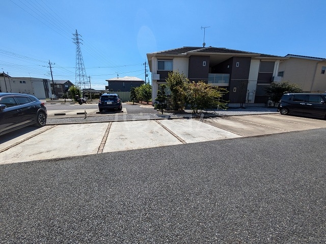 21/24 駐車場