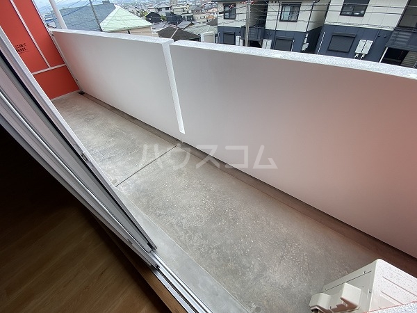 23/30 バルコニー