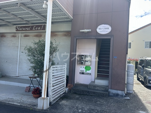 2/3 エントランス
