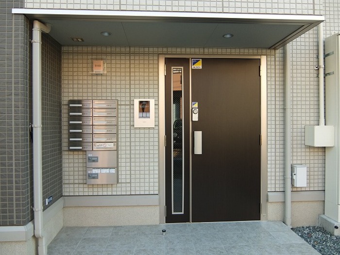 17/25 エントランス