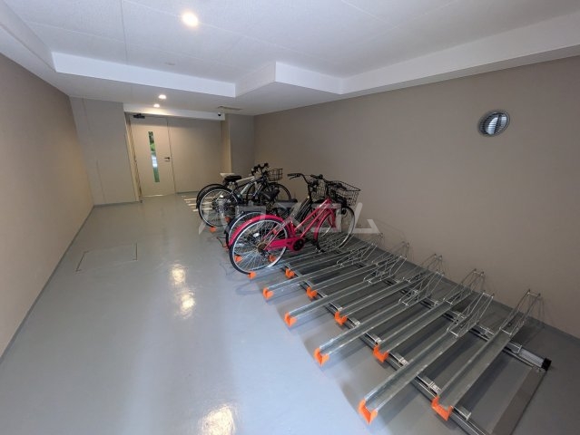 21/27 駐車場