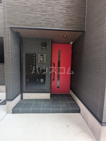 20/28 エントランス