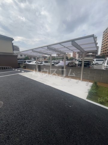 28/30 駐車場