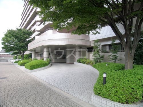 2/5 エントランス