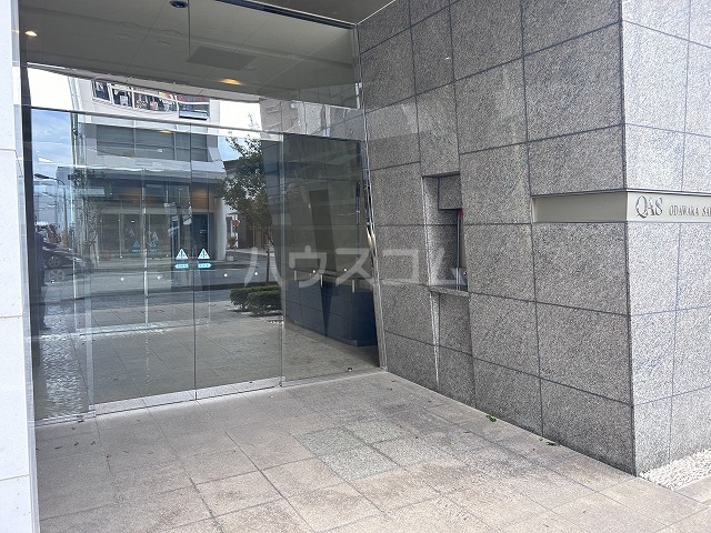 24/29 エントランス