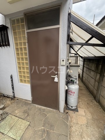 17/30 玄関