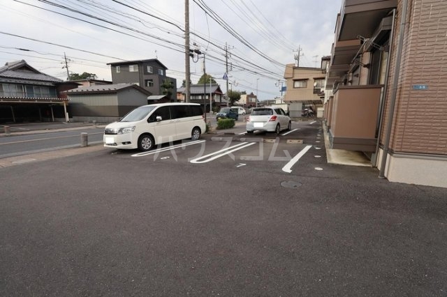 18/19 駐車場