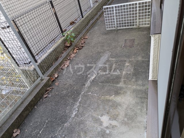 15/23 バルコニー