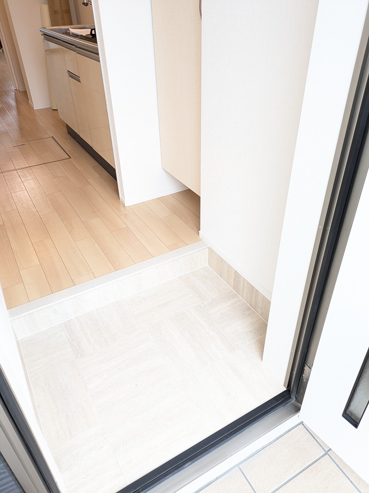 5/30 玄関