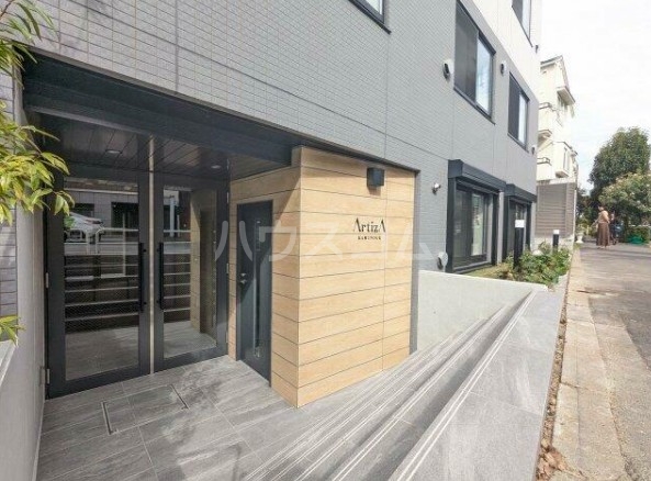 14/24 エントランス