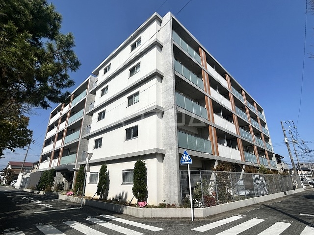 2/30 外観