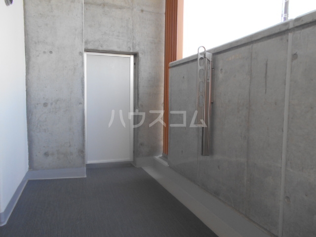 16/28 バルコニー