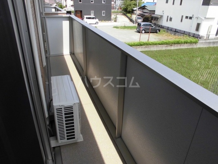 19/28 バルコニー