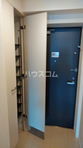 18/30 玄関