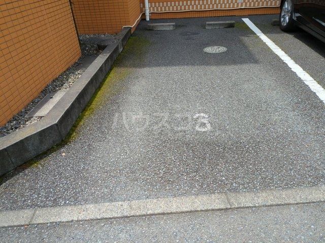 16/26 駐車場