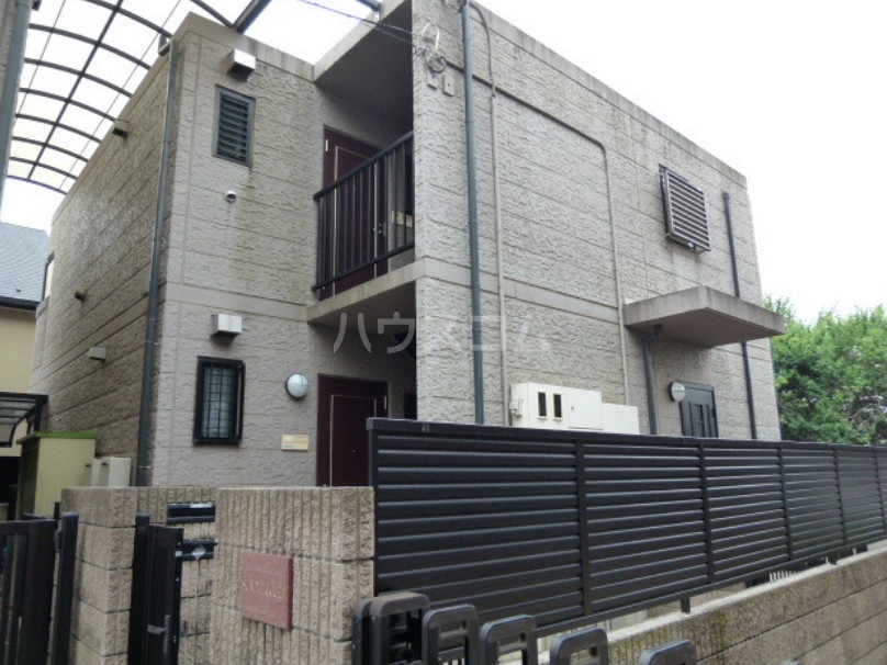 16/19 エントランス